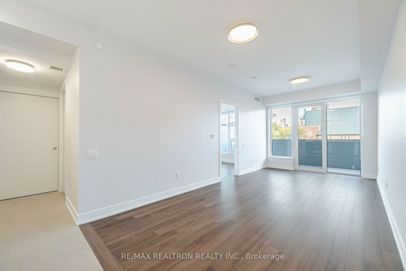 2525 Bathurst St, unit 308 for rent