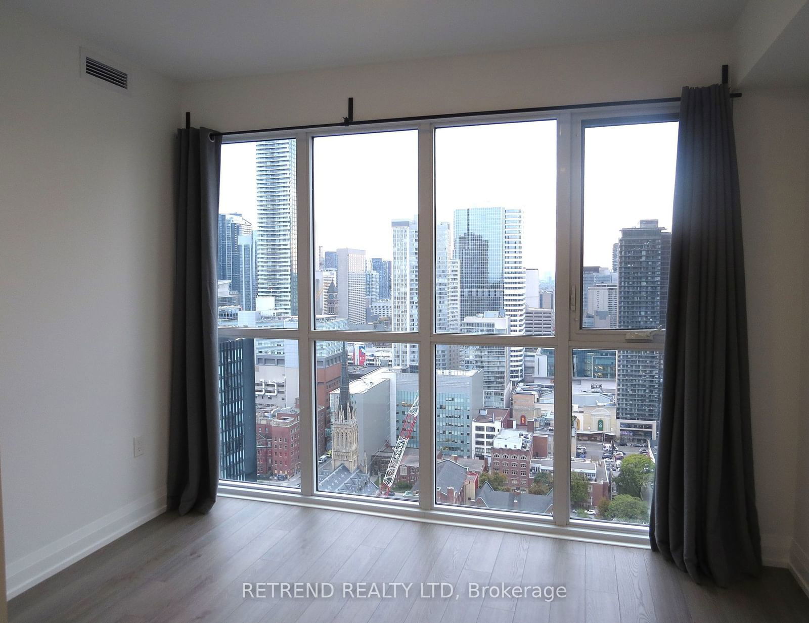 77 Mutual St, unit 3404 for rent