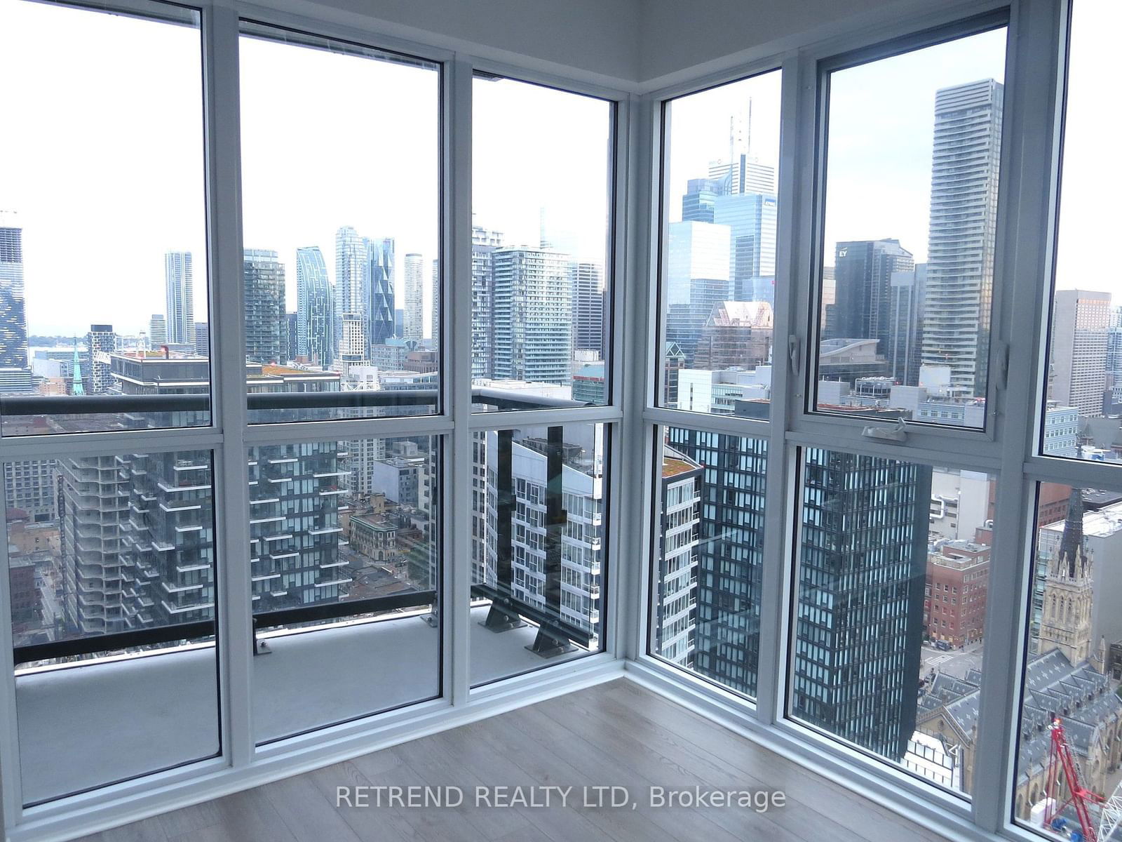 77 Mutual St, unit 3404 for rent