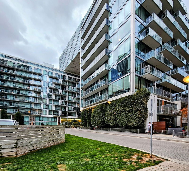 39 Queens Quay E, unit 532 for rent