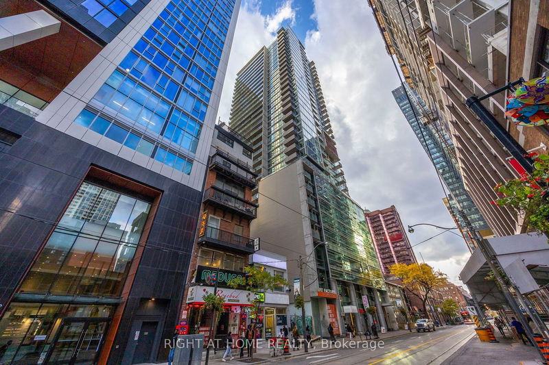 375 King St W, unit 2302 for sale