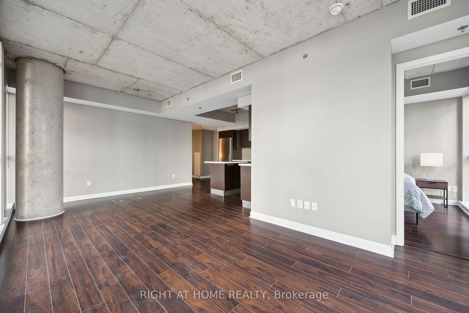 375 King St W, unit 2302 for sale