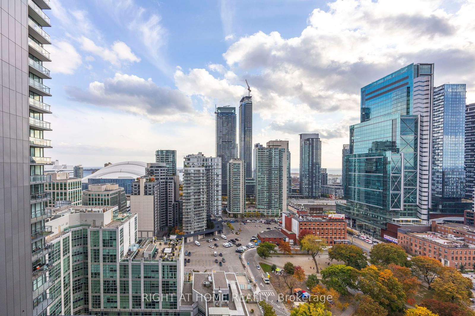 375 King St W, unit 2302 for sale