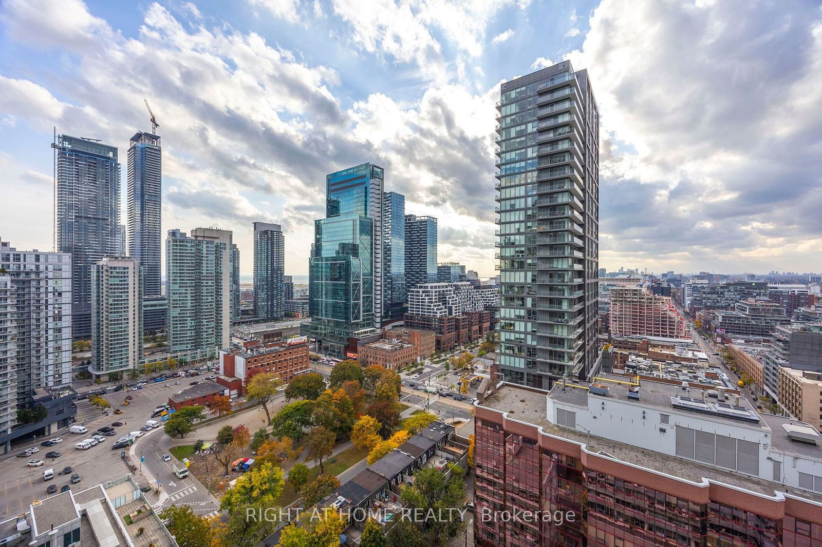 375 King St W, unit 2302 for sale