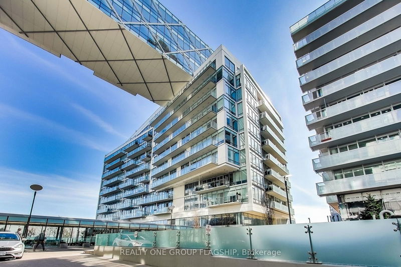 29 Queens Quay E, unit 1102 for rent