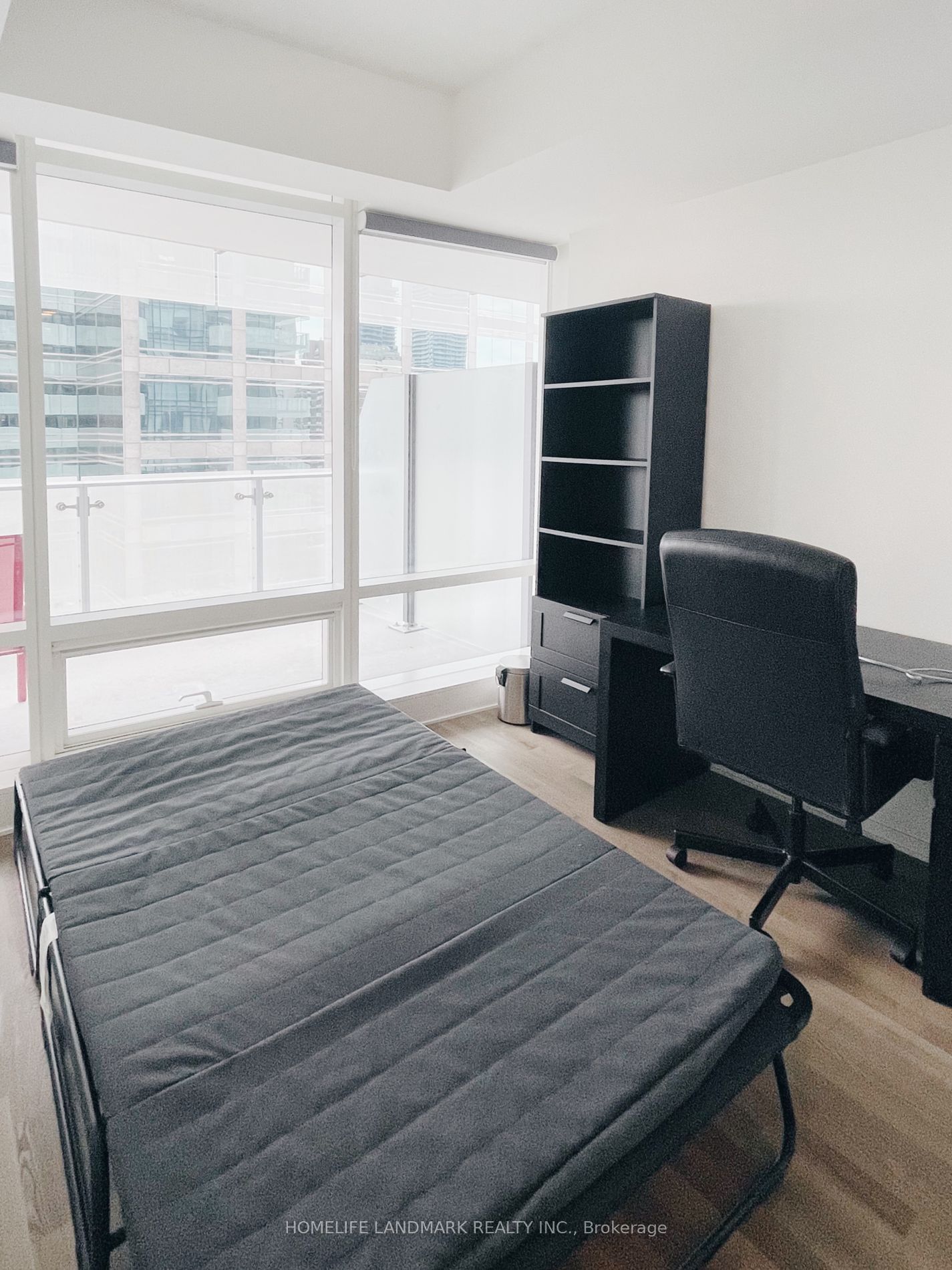 1 Bloor St E, unit 1001 for rent