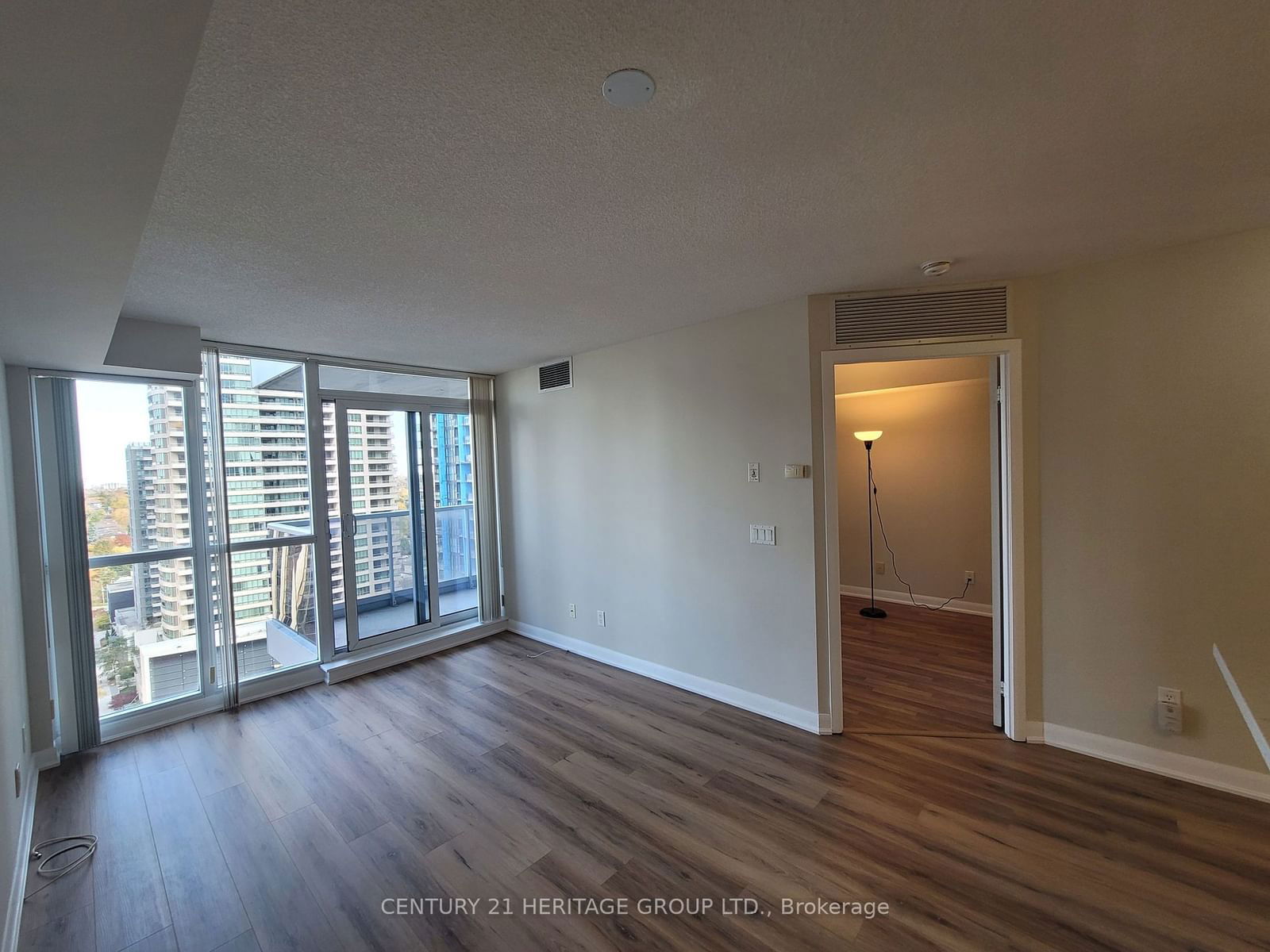 4968 Yonge St, unit 1907 for rent