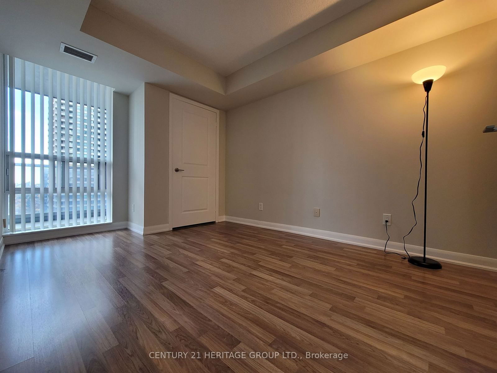 4968 Yonge St, unit 1907 for rent