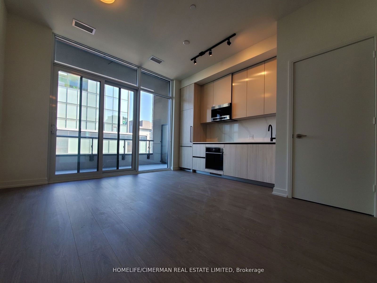 425 Front St E, unit 604 for rent