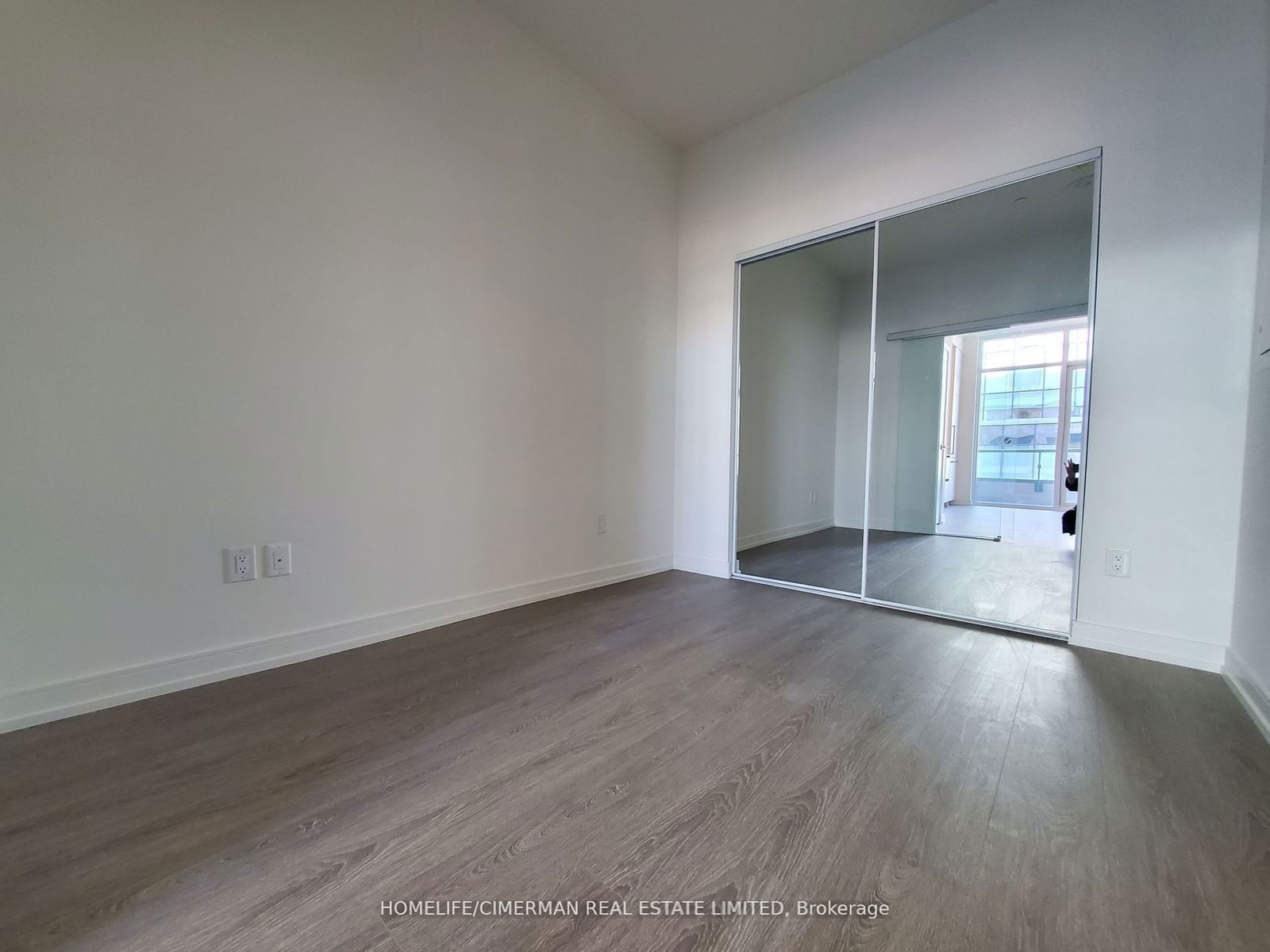 425 Front St E, unit 604 for rent