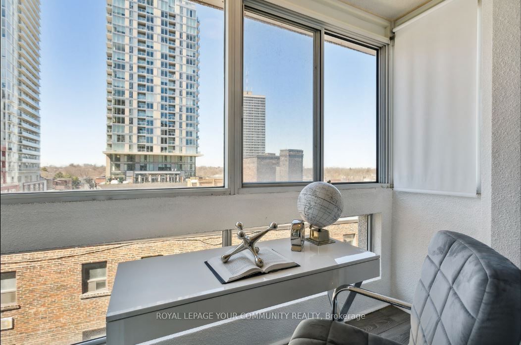 7 Broadway Ave, unit 605 for sale