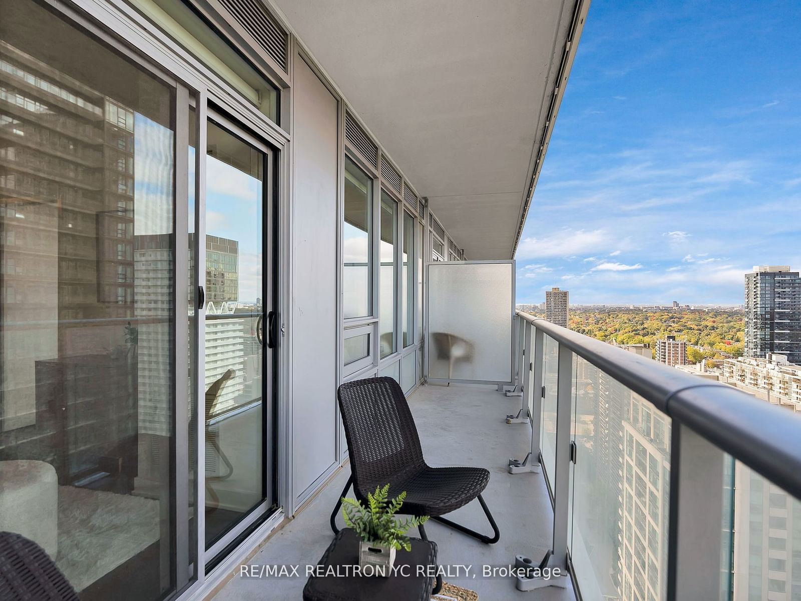 99 Broadway Ave, unit 2902 for sale