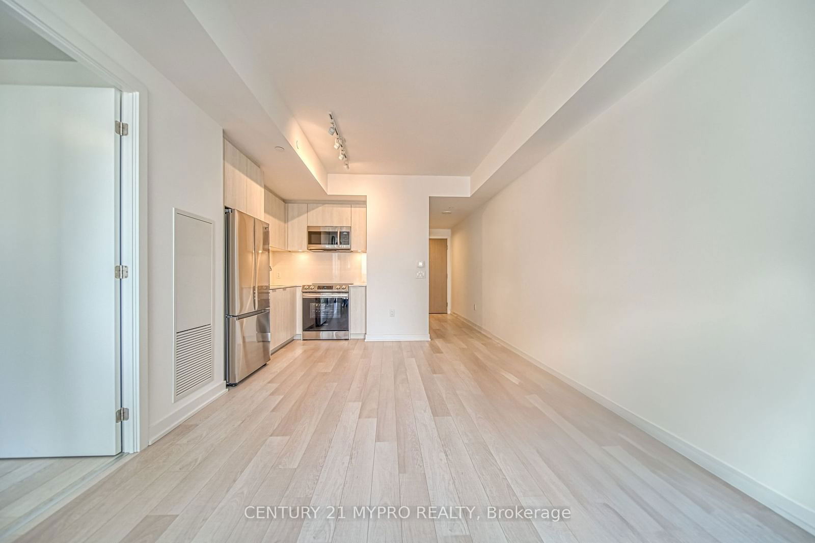 357 King St W, unit 2202 for rent