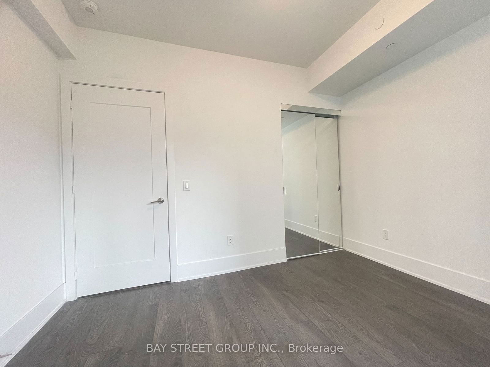 470 Front St W, unit 1010 for rent