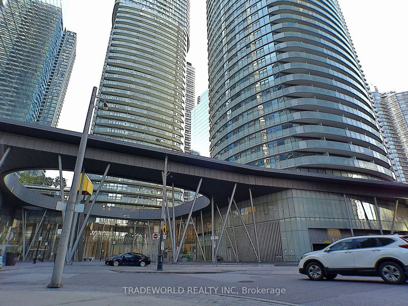 12 York St, unit 601 for sale