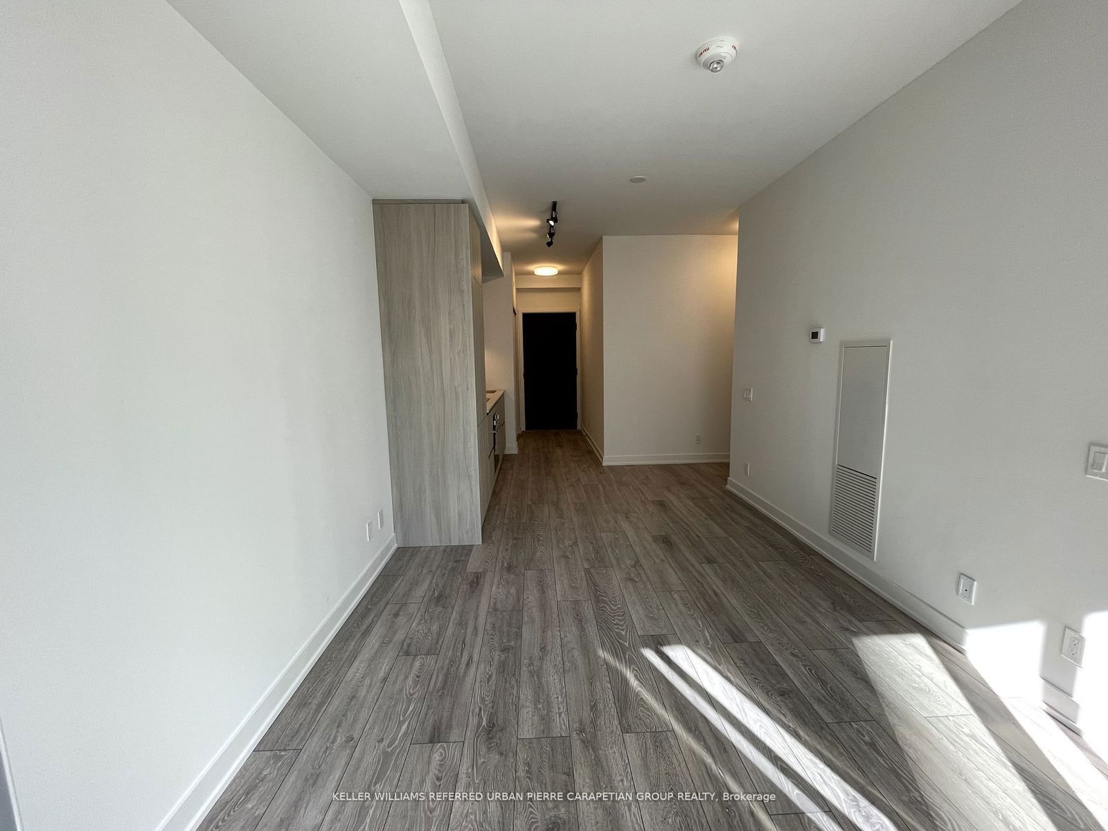 108 Peter St, unit 1009 for rent