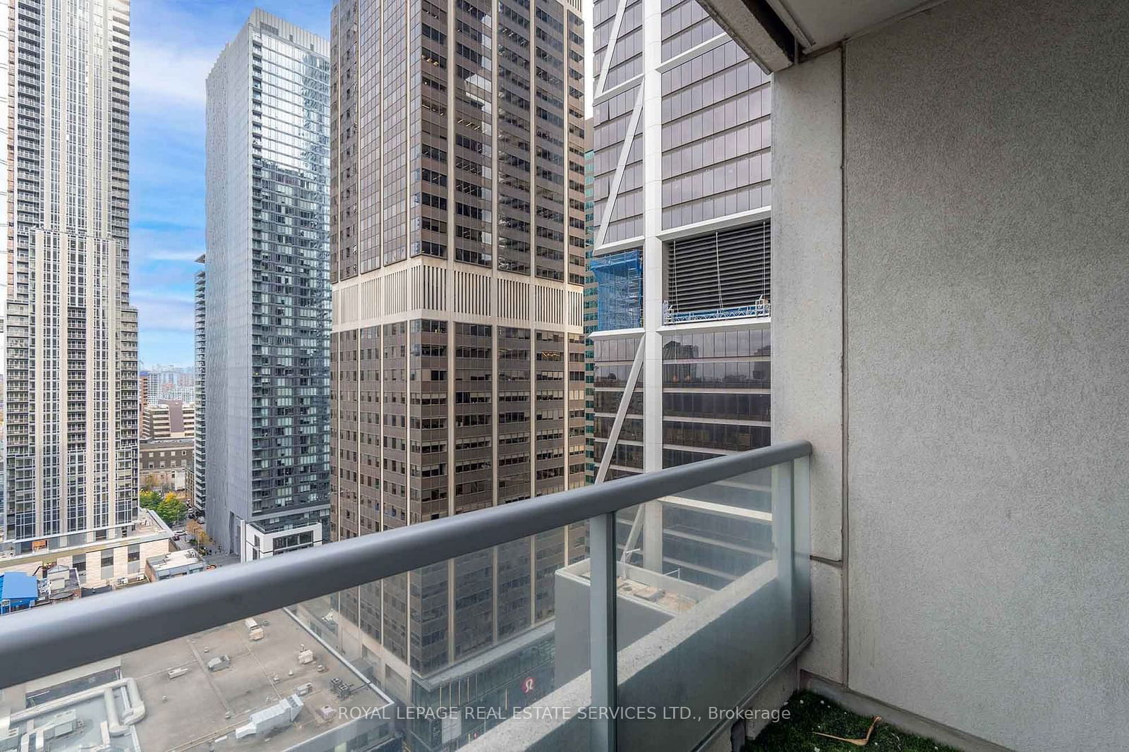 35 Balmuto St, unit 2101 for sale