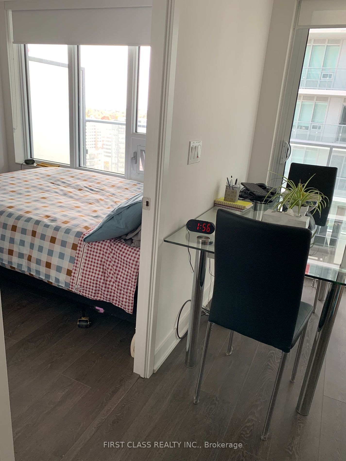 99 Broadway Ave, unit 1705 for rent