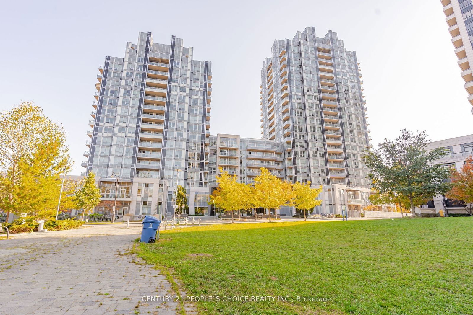 120 Harrison Garden Blvd, unit 616 for sale