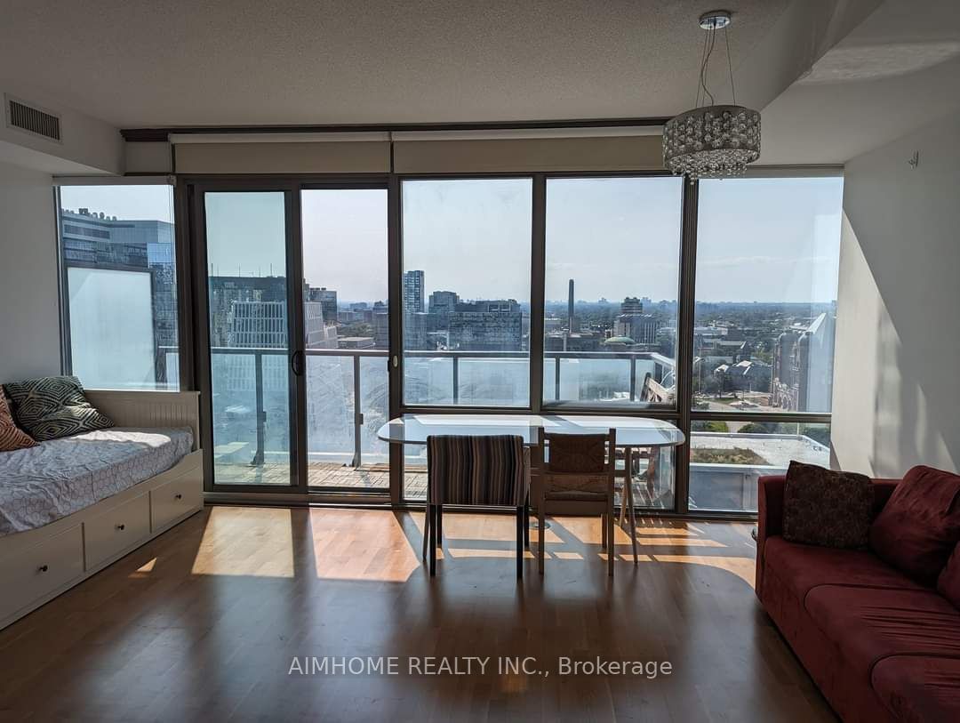 832 Bay St, unit 2001 for rent