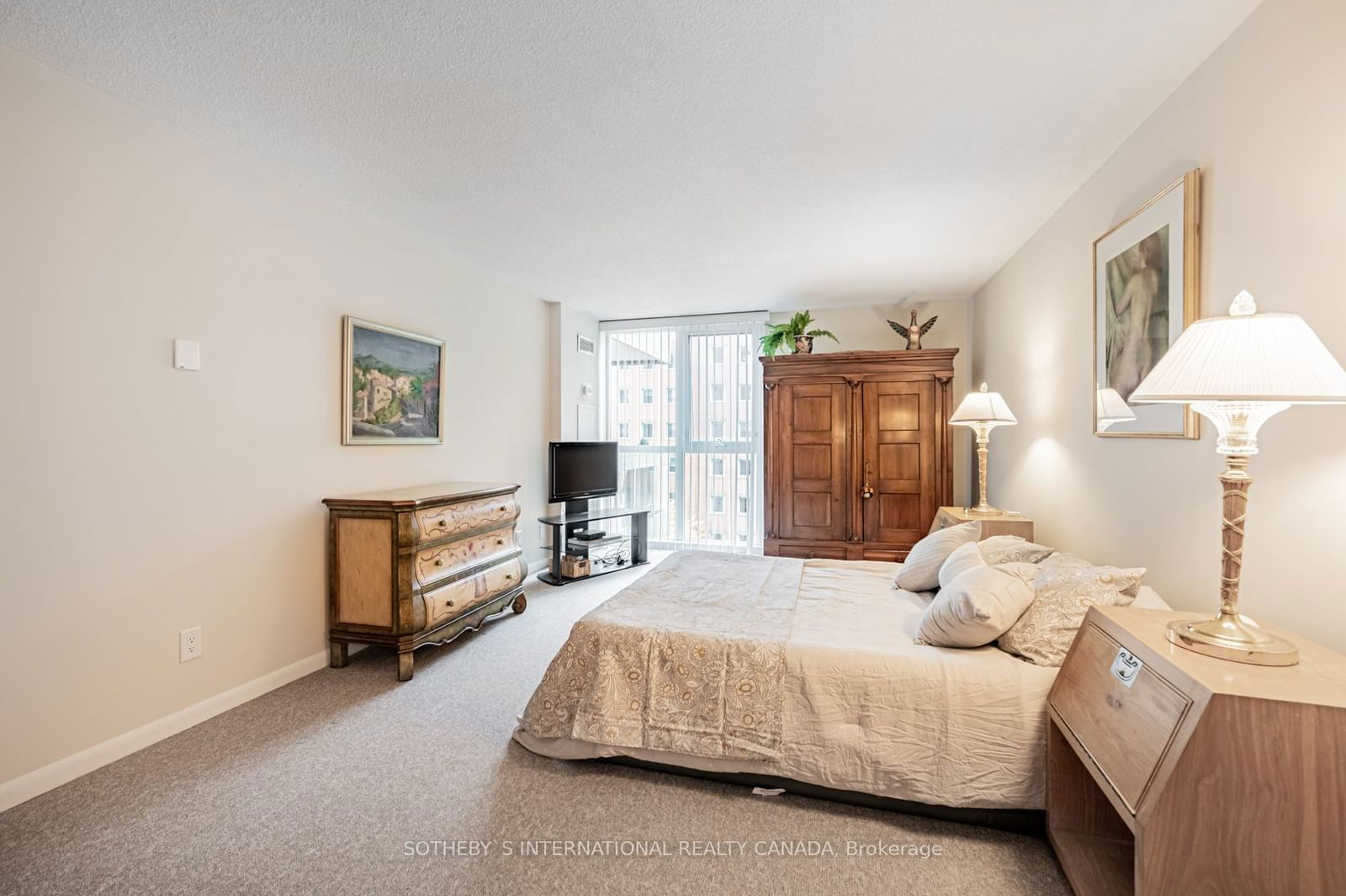 278 Bloor St E, unit 905 for sale