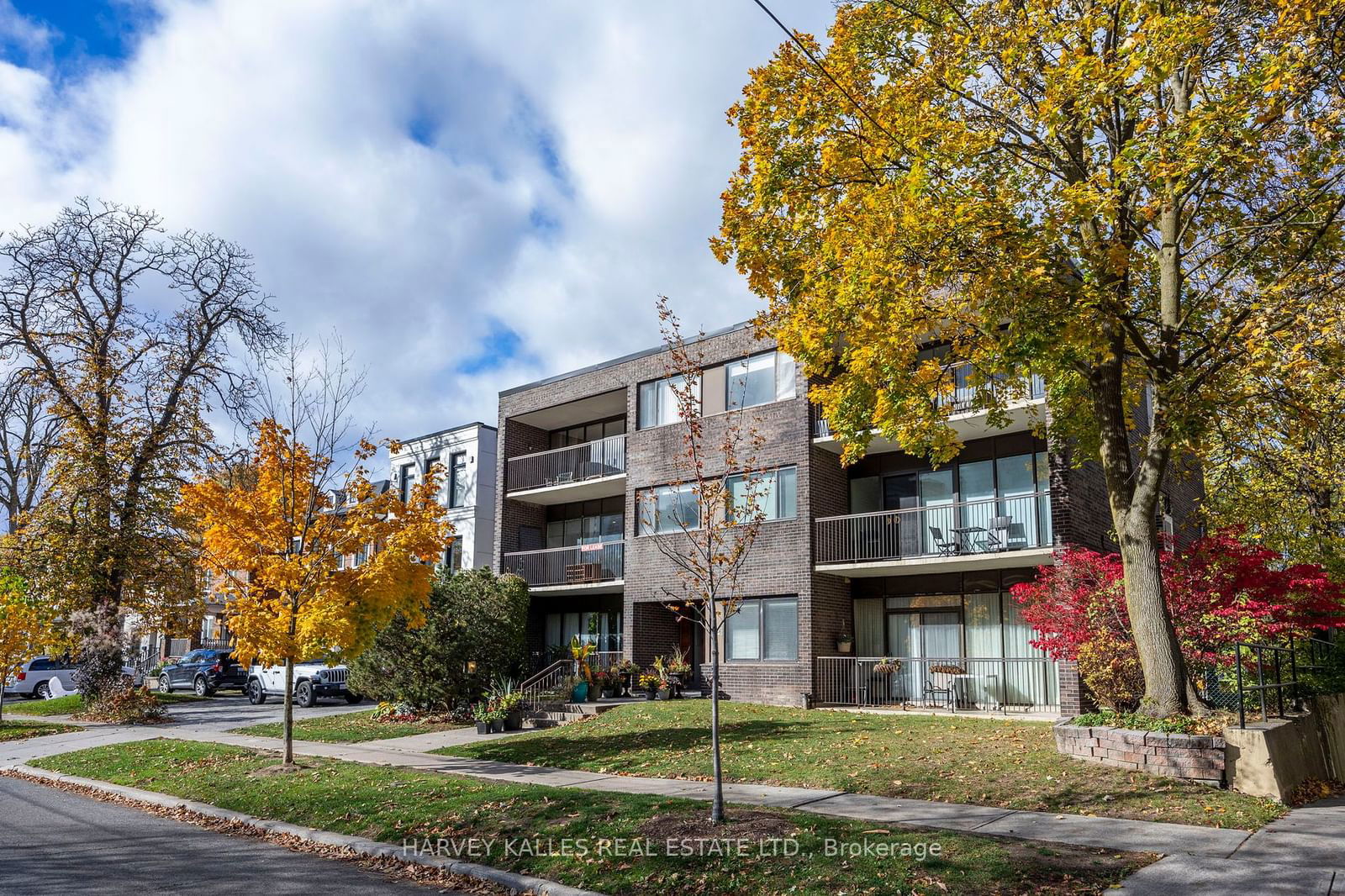 166 Sherwood Ave, unit 4 for rent