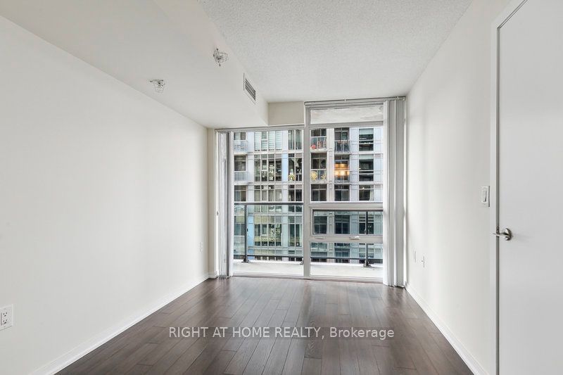 36 Lisgar St, unit 1010 for sale