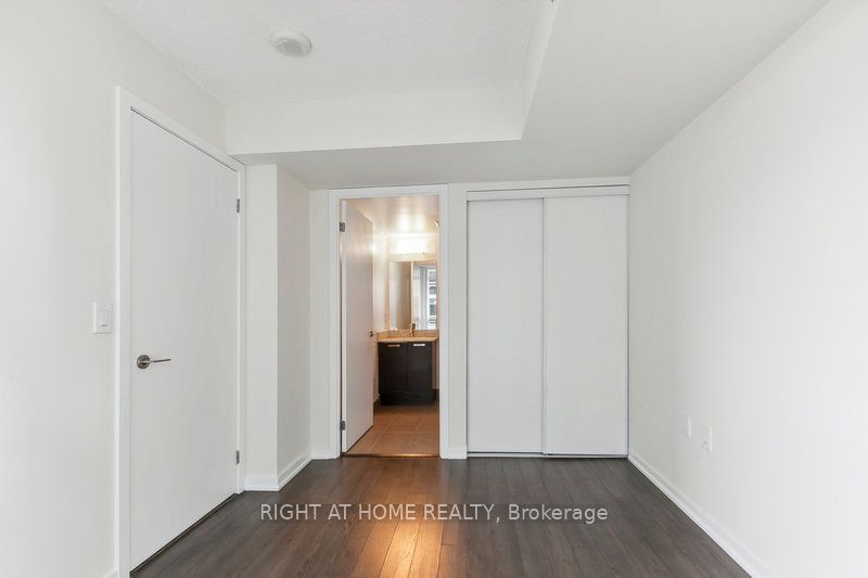 36 Lisgar St, unit 1010 for sale