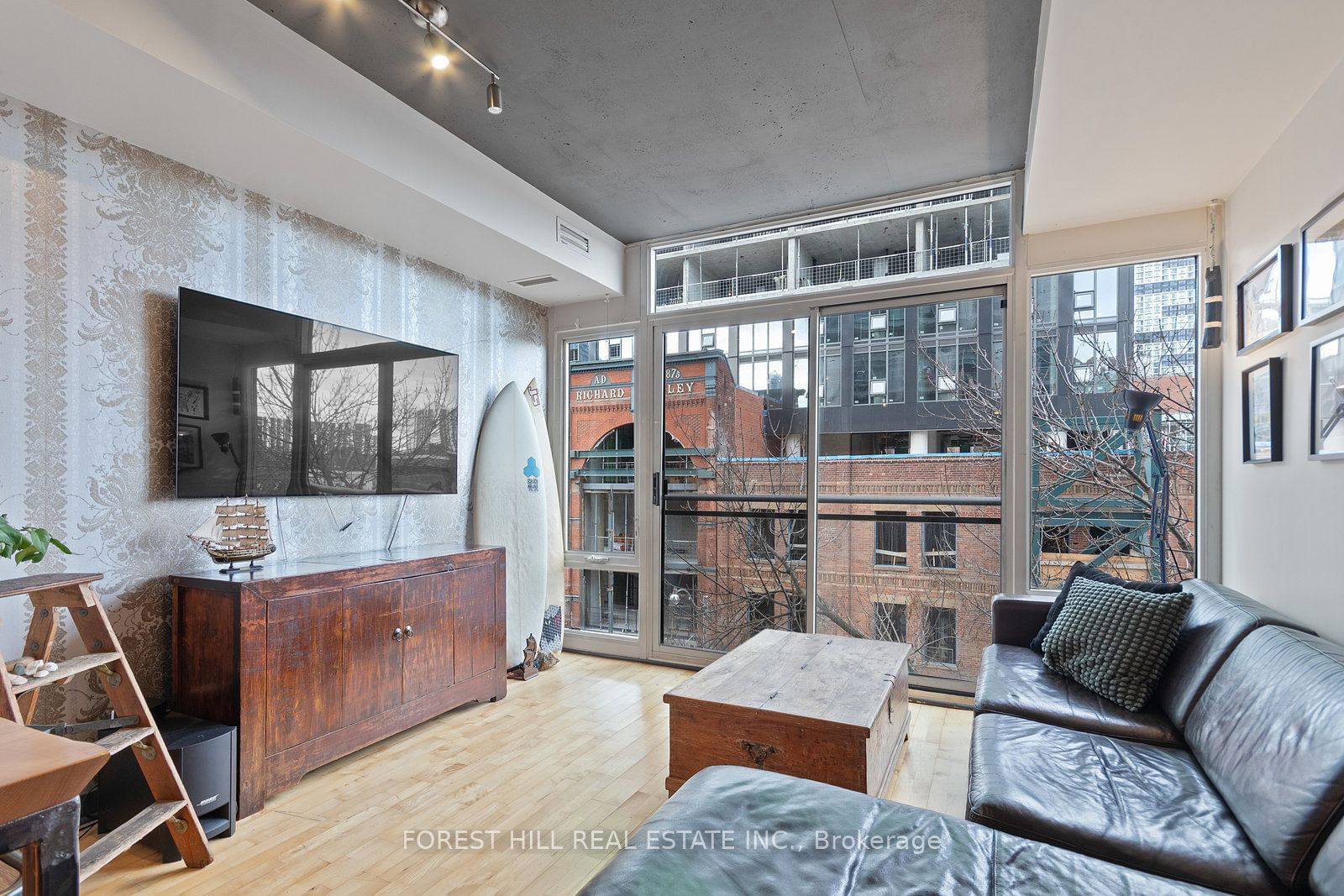 127 Queen St E, unit 406 for sale