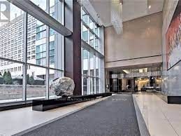 386 Yonge St, unit 713 for rent