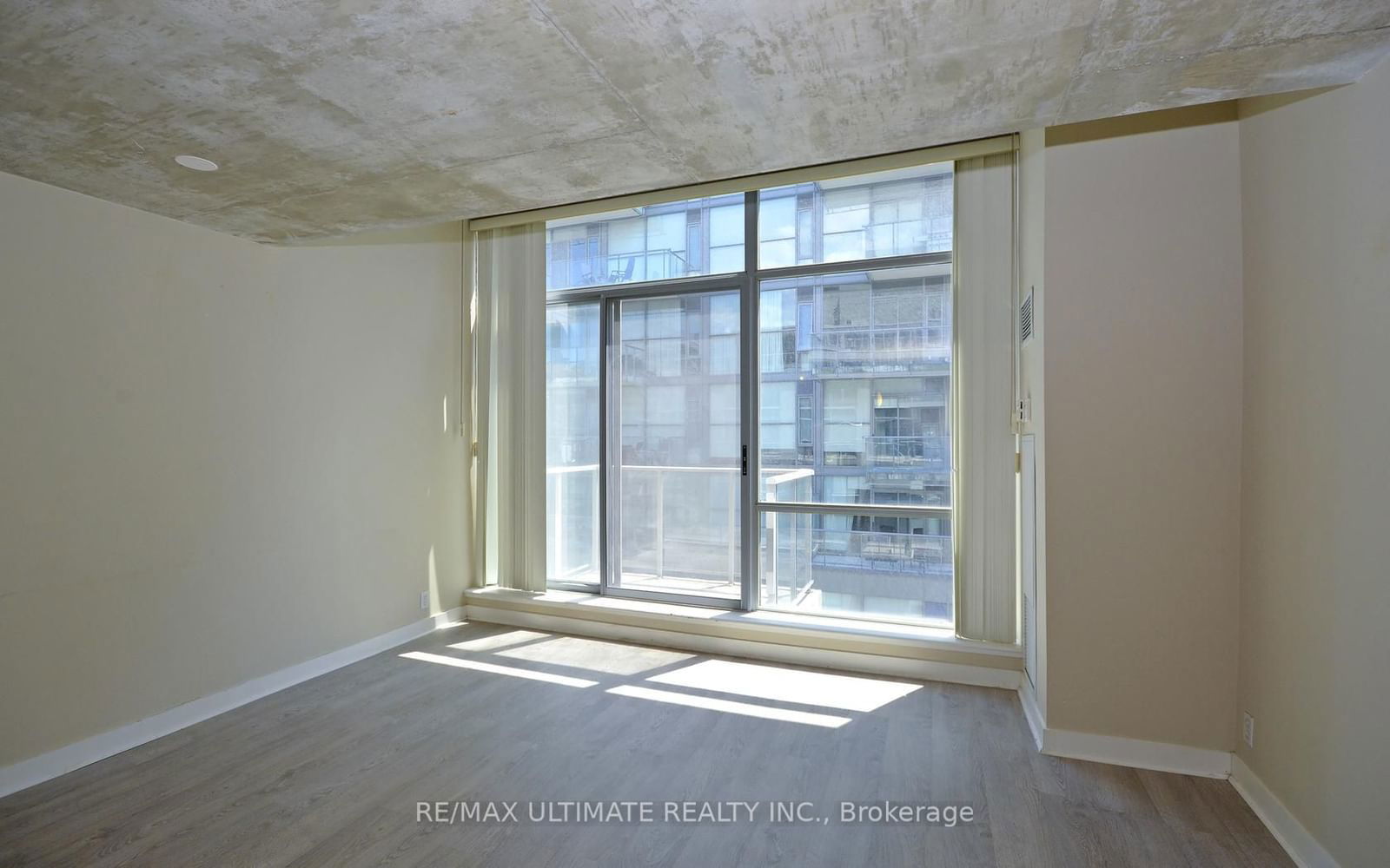 36 Charlotte St, unit Ph 1107 for rent