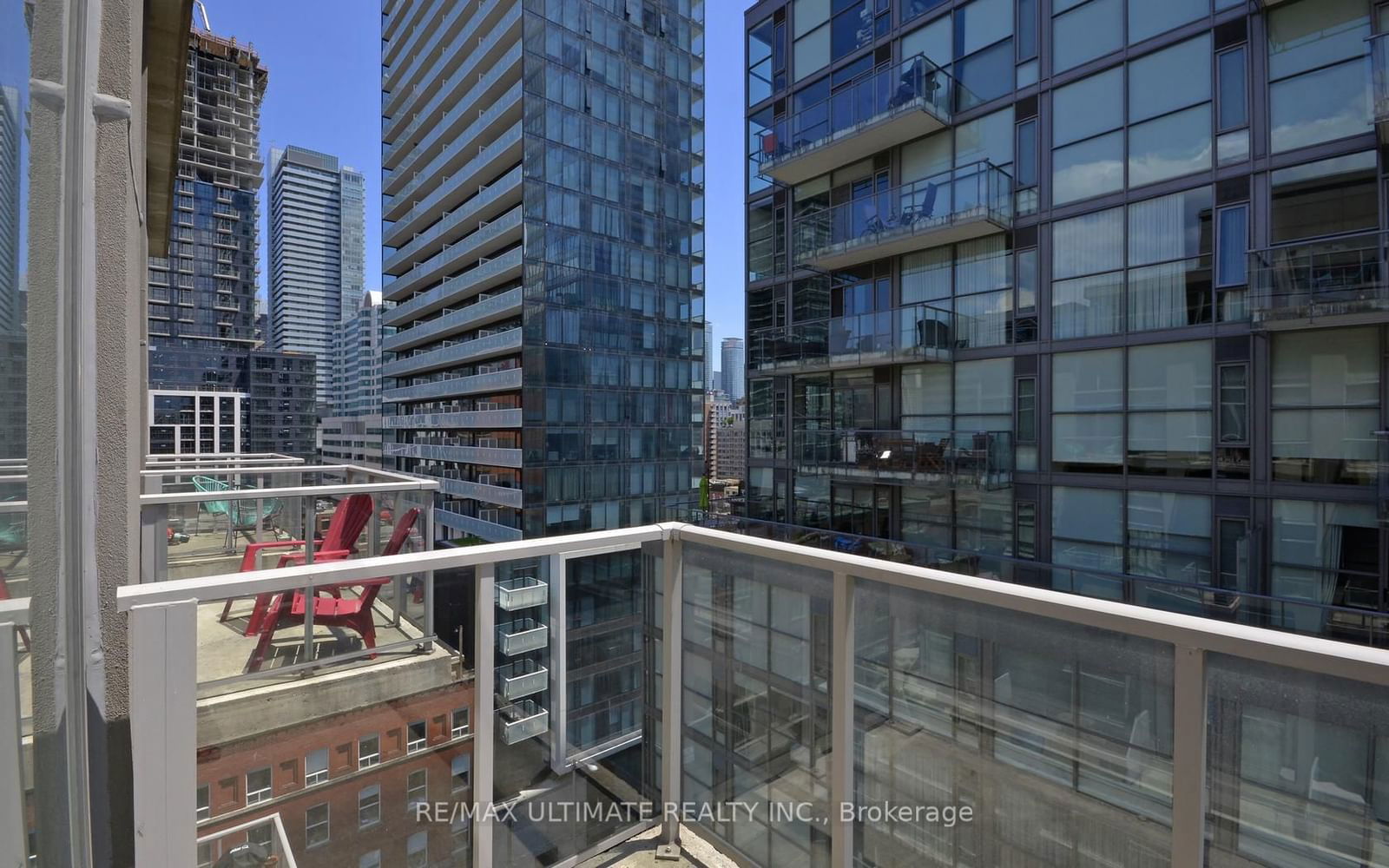 36 Charlotte St, unit Ph 1107 for rent