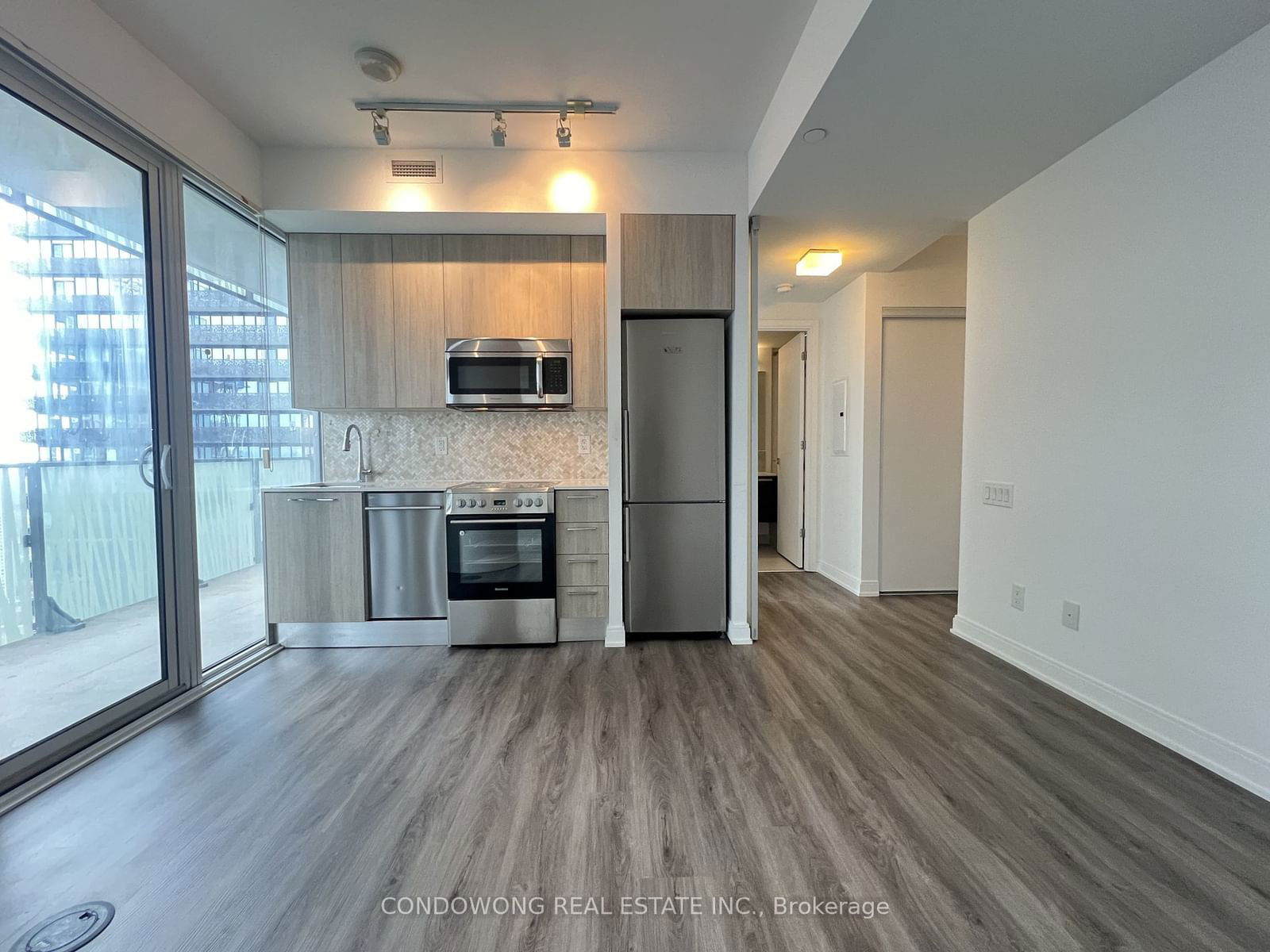 42 Charles St E, unit 4301 for rent