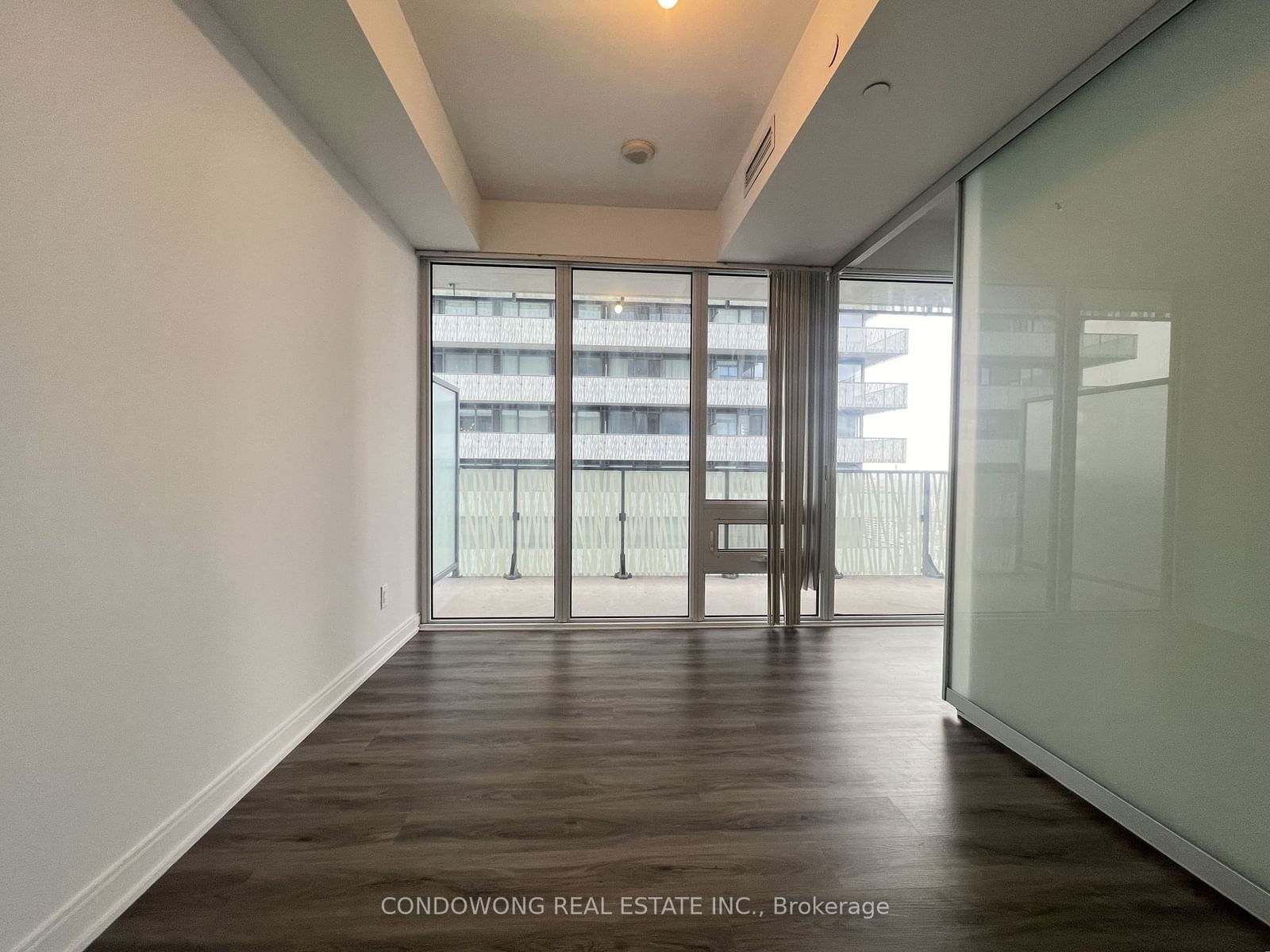 42 Charles St E, unit 4301 for rent