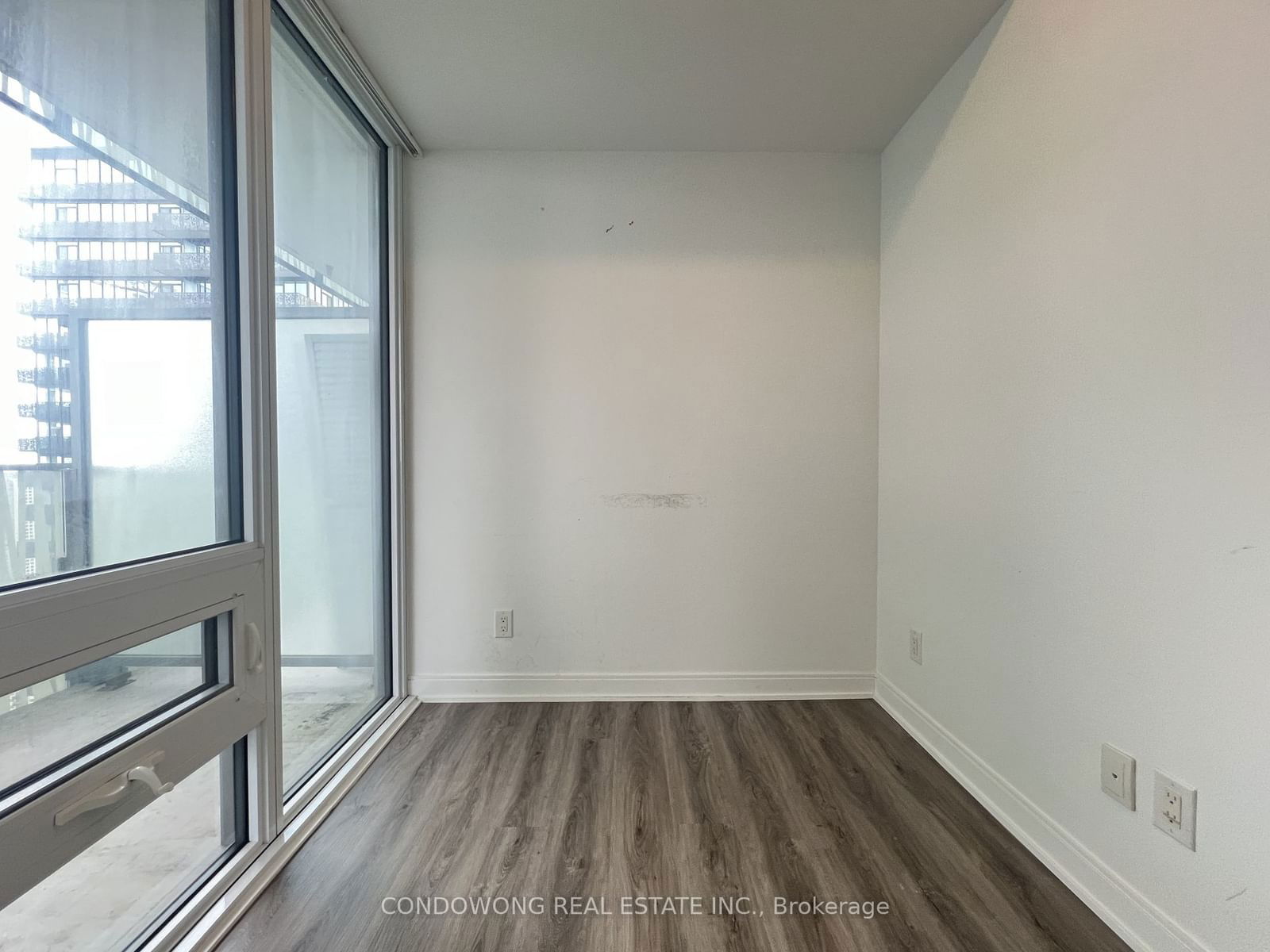 42 Charles St E, unit 4301 for rent