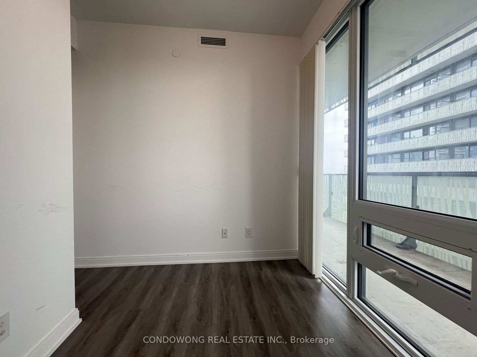 42 Charles St E, unit 4301 for rent