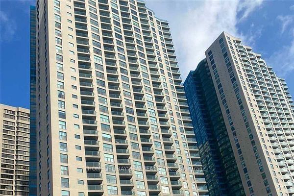 99 Harbour Sq S, unit 307 for rent