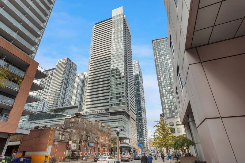 80 John St, unit 3201 for sale