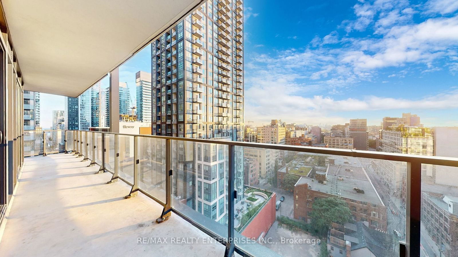 125 Peter St, unit 1301 for sale