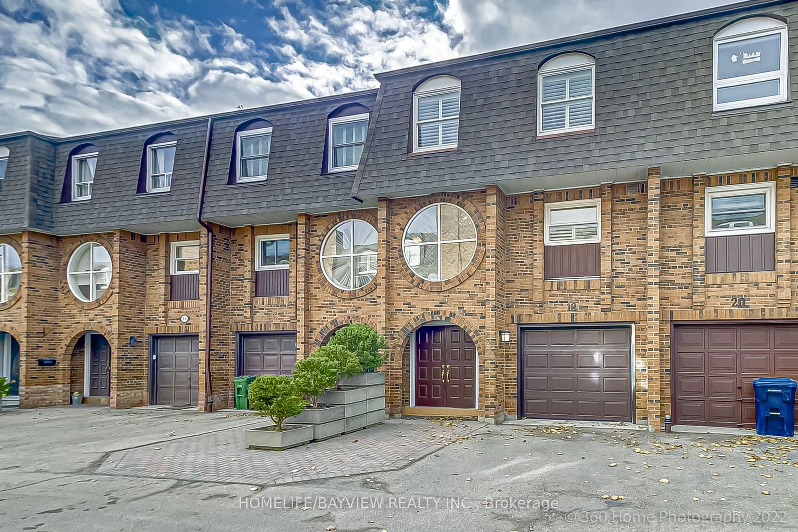 70 Upper Canada Drive Townhouses, North York, Toronto