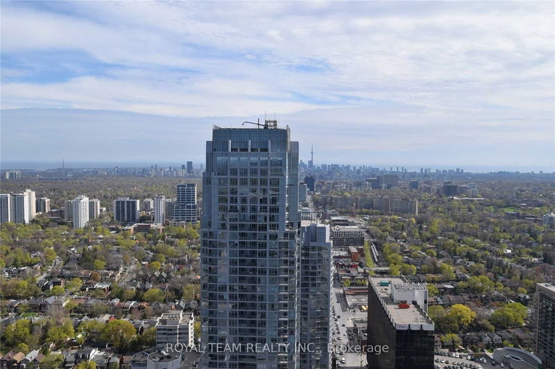 8 Eglinton Ave E, unit 4412 for rent