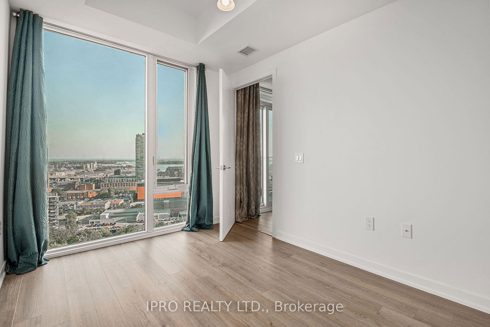 48 Power St, unit 1804 for sale