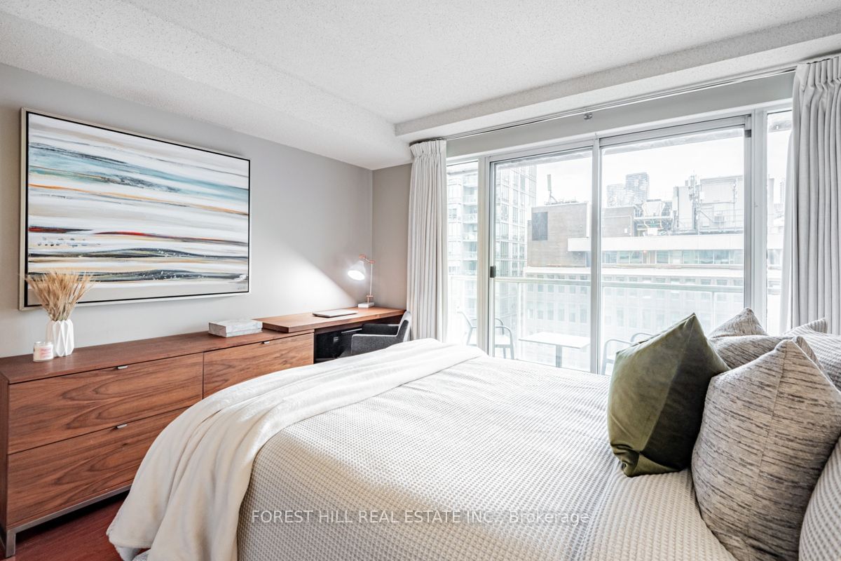 50 Lombard St, unit 1903 for sale