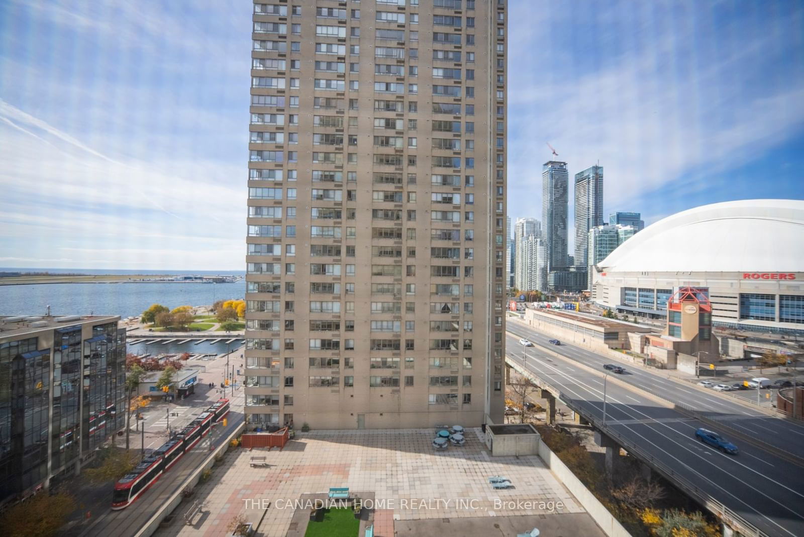 260 Queens Quay W, unit 1304 for sale