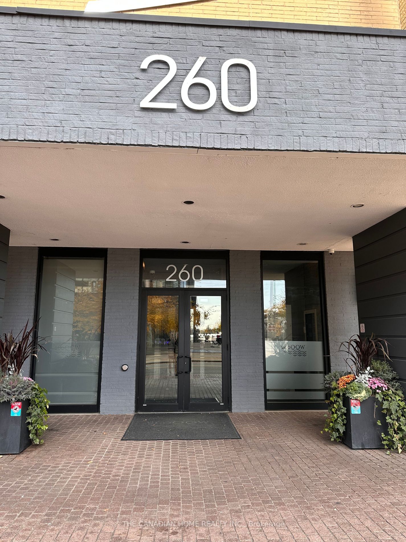 260 Queens Quay W, unit 1304 for sale