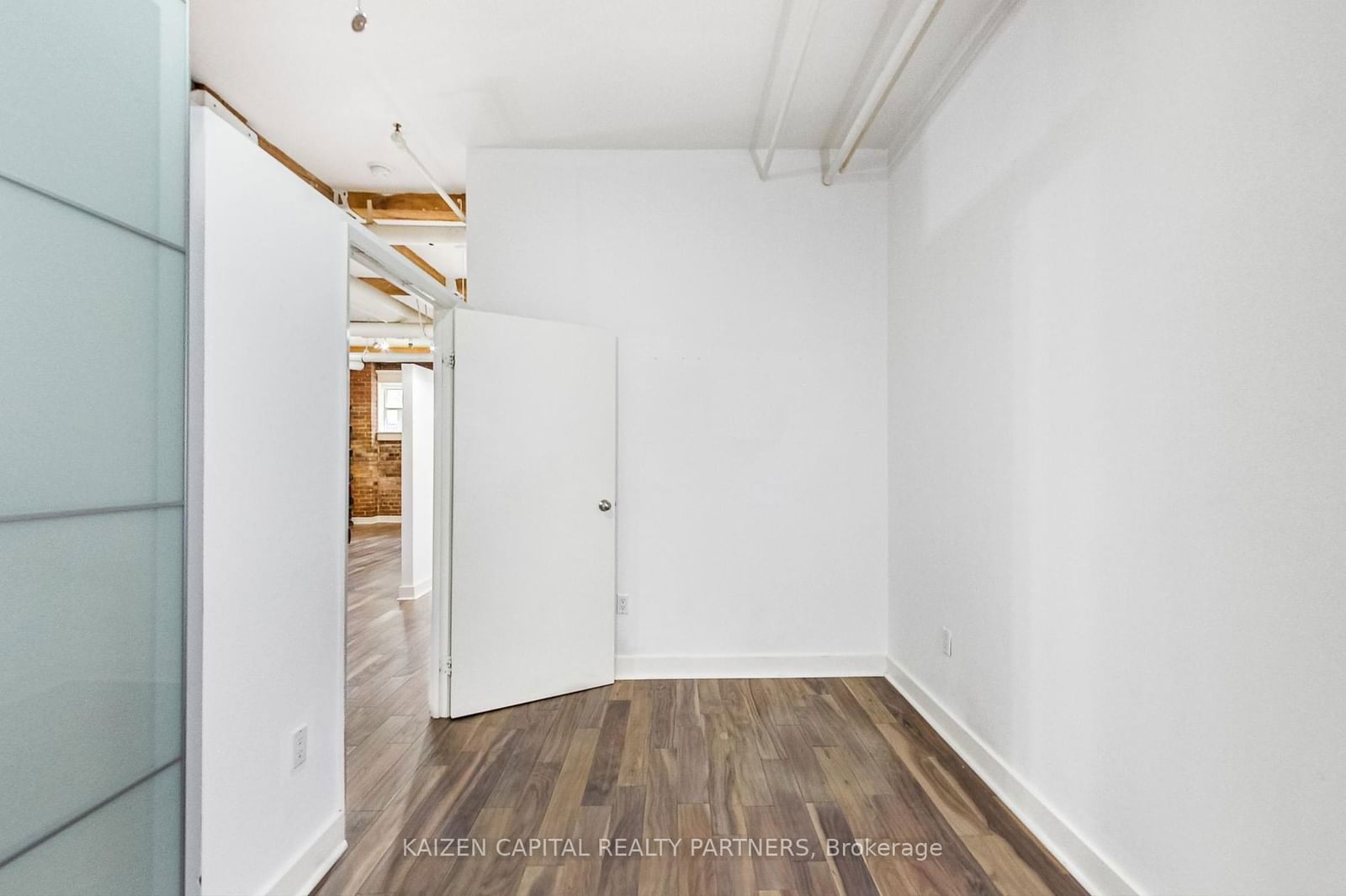 90 Sherbourne St, unit 103 for rent