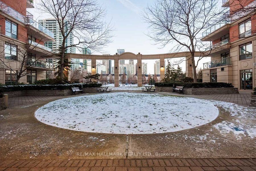 The Mansions of Avondale, North York, Toronto