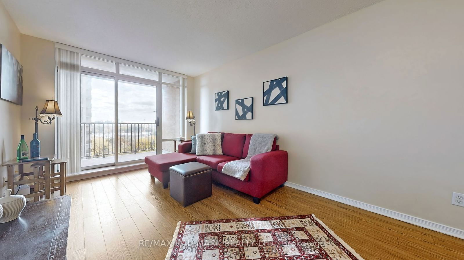 51 HARRISON GARDEN Blvd, unit 707 for sale