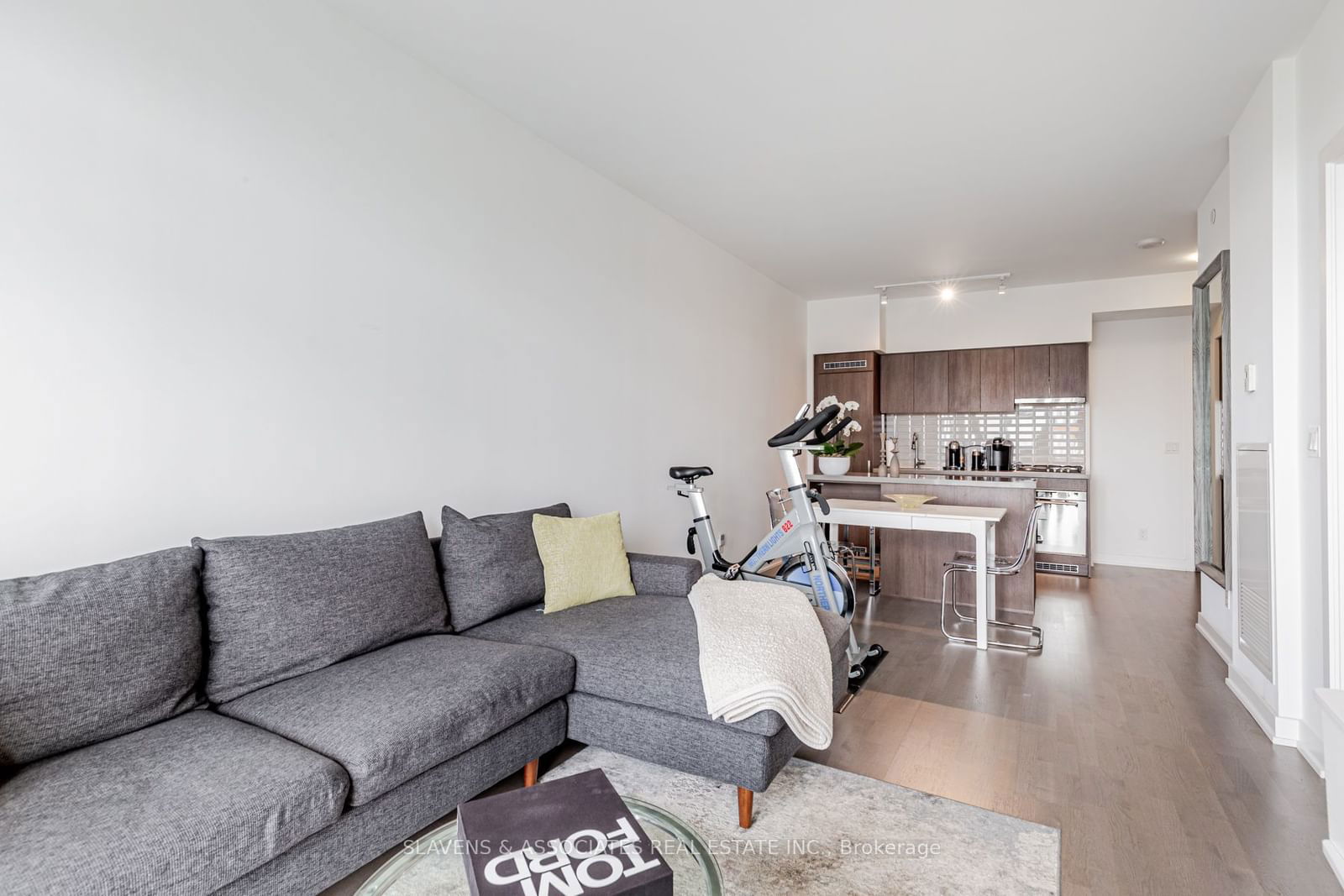 501 St. Clair Ave W, unit 1904 for rent