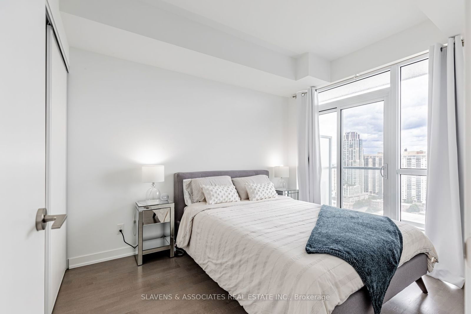 501 St. Clair Ave W, unit 1904 for rent